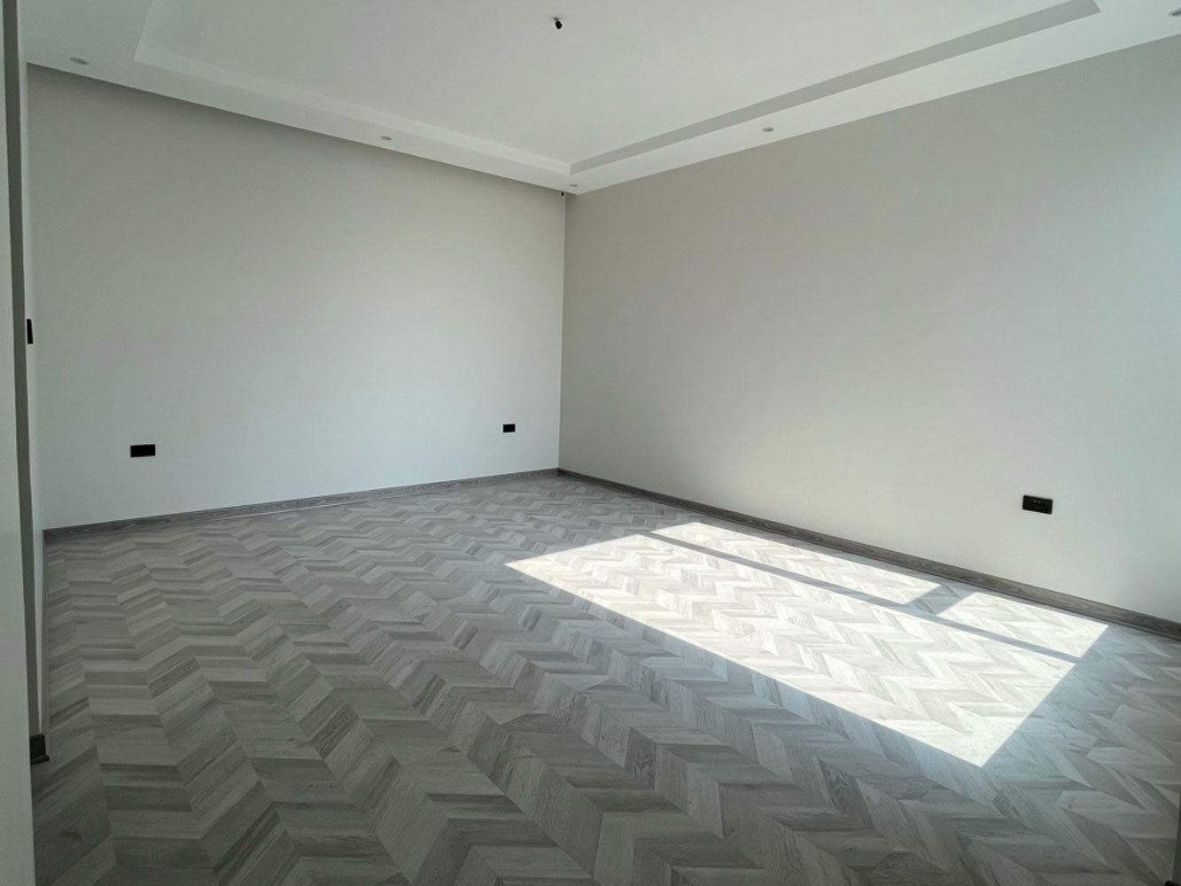 صورة فيلا للبيع في سار #2743 8