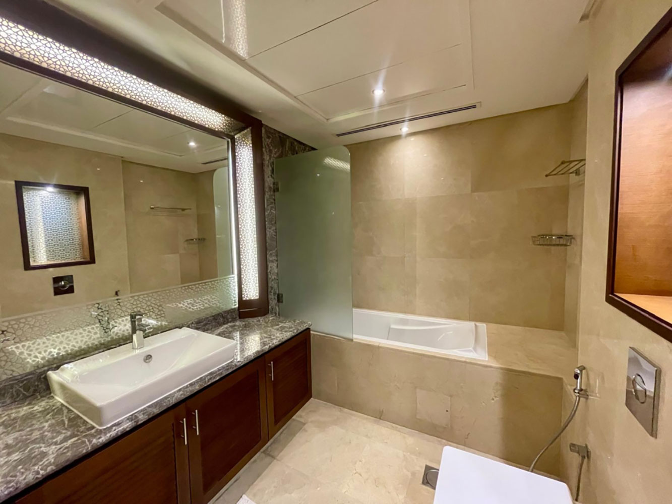 صورة شقة للبيع في جزيرة الريف #2753 1