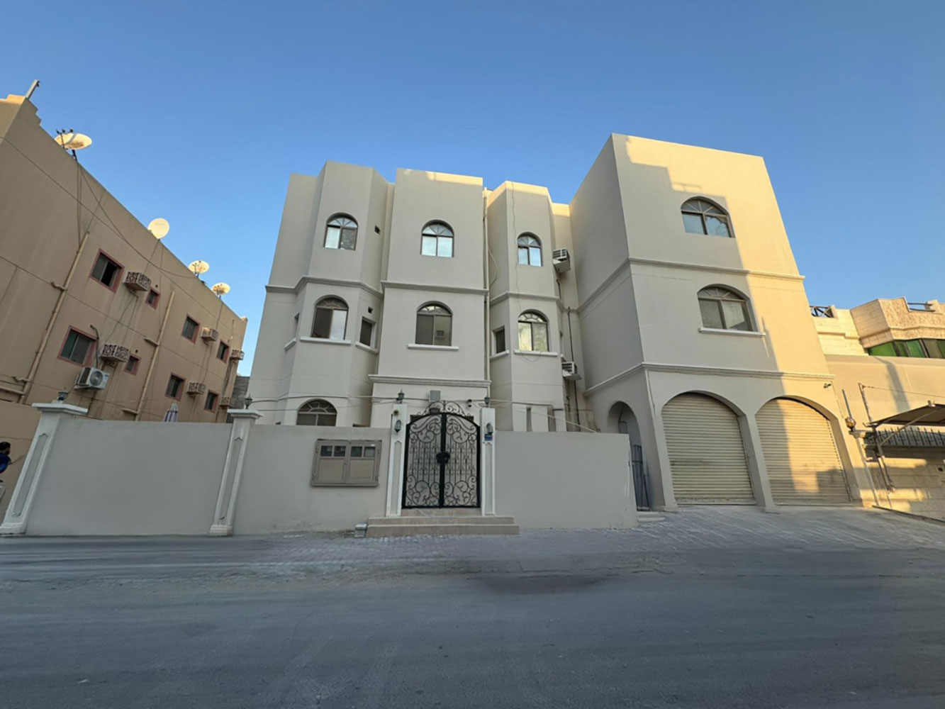 صورة فيلا للبيع في سند #2810 0