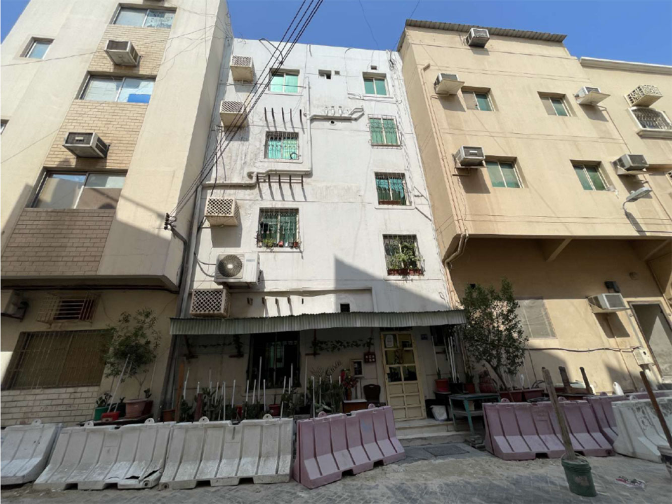 صورة مبنى للبيع في القضيبية #2817 0