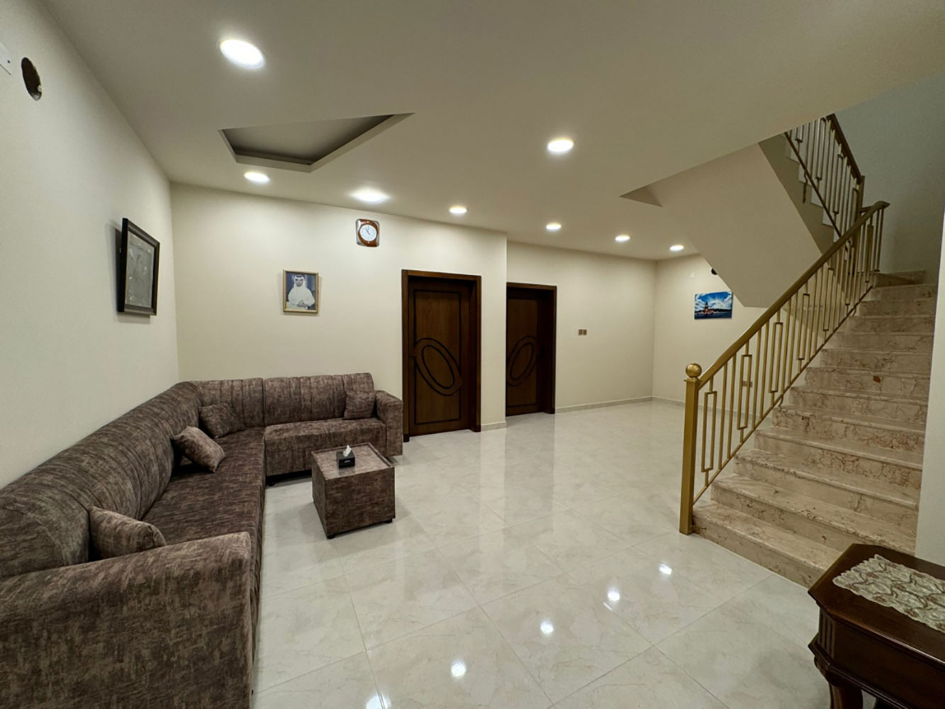صورة فيلا للبيع في بني جمرة #2841 3