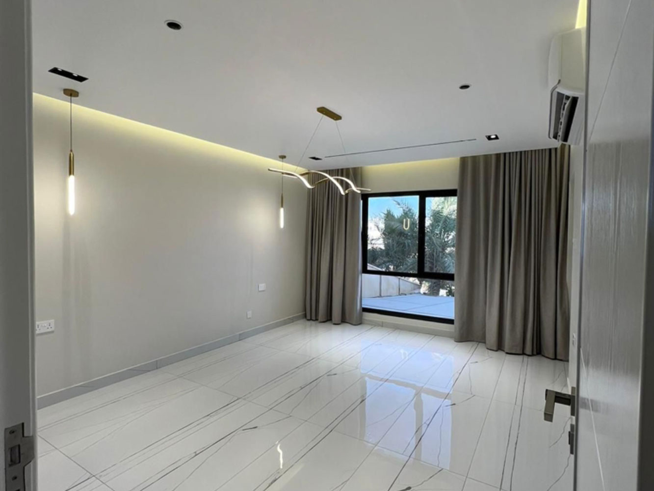 Villa for Sale in Damistan Image #2846 1