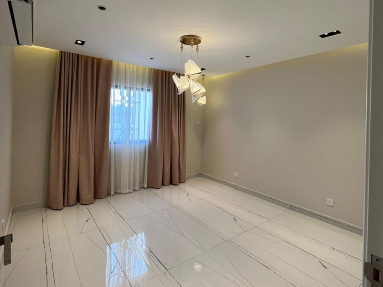 Villa for Sale in Damistan Image #2846 8