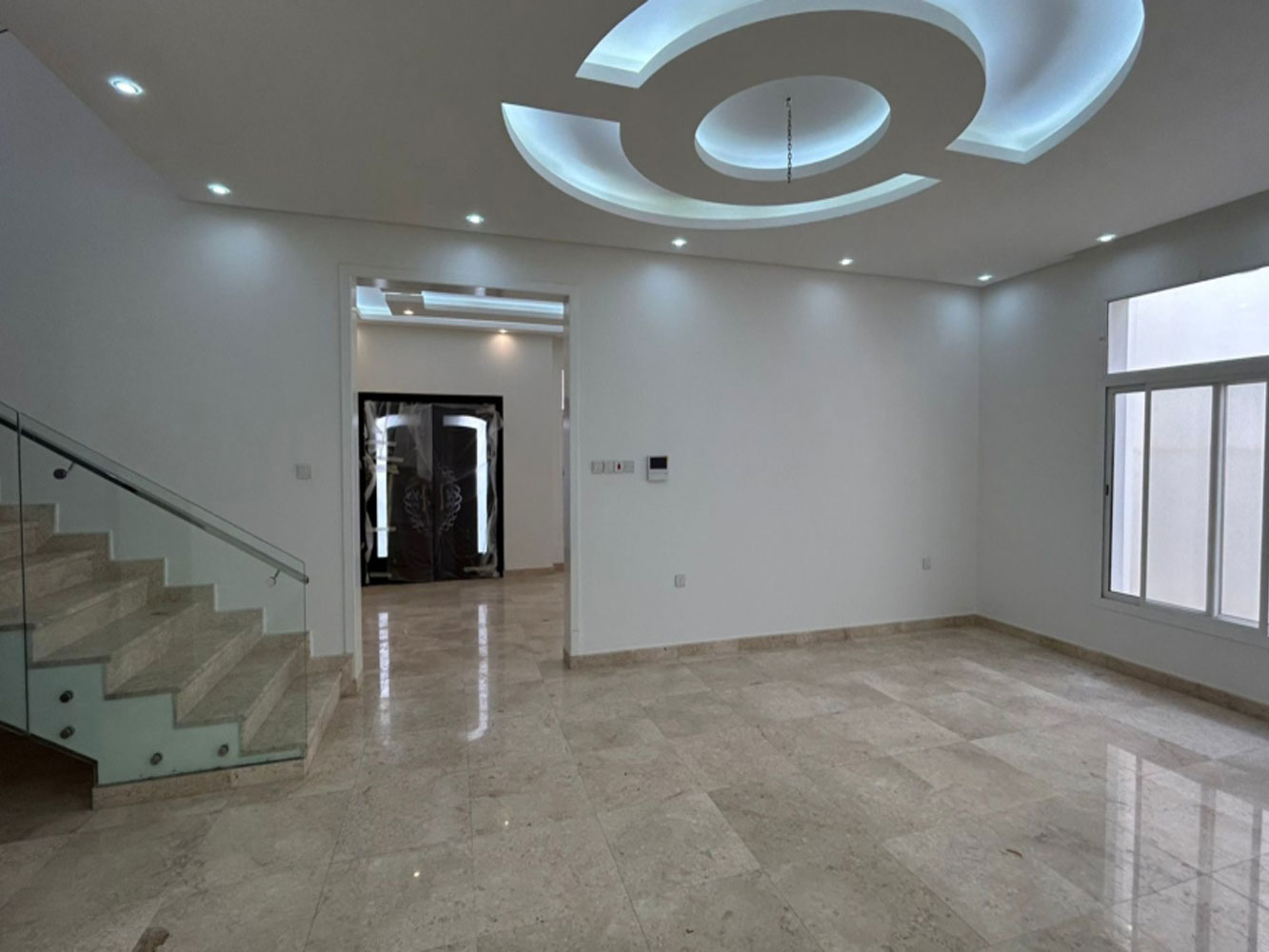 صورة فيلا للبيع في الحد #2903 2