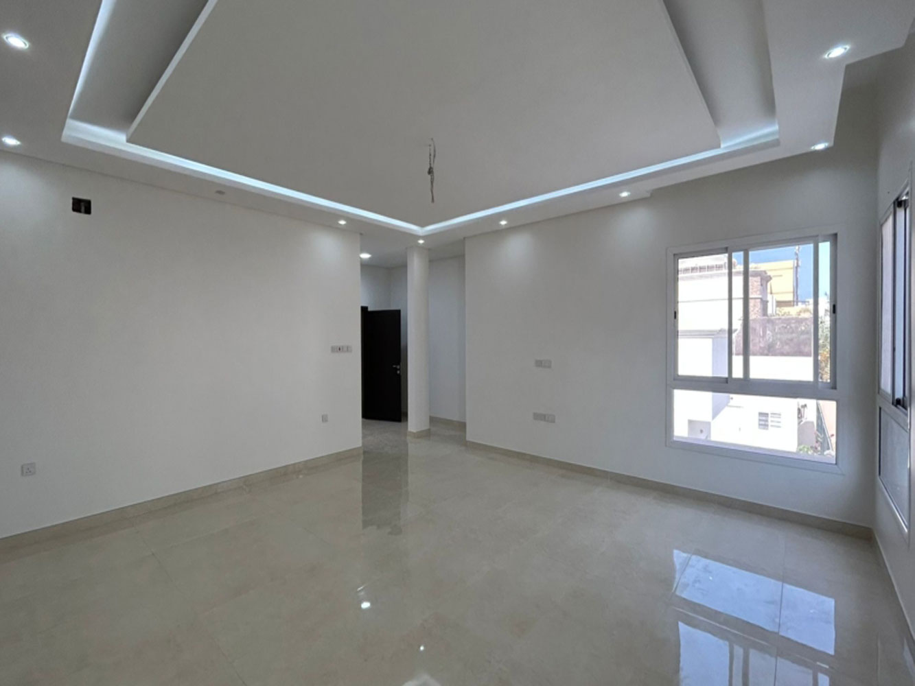 صورة فيلا للبيع في الحد #2903 4