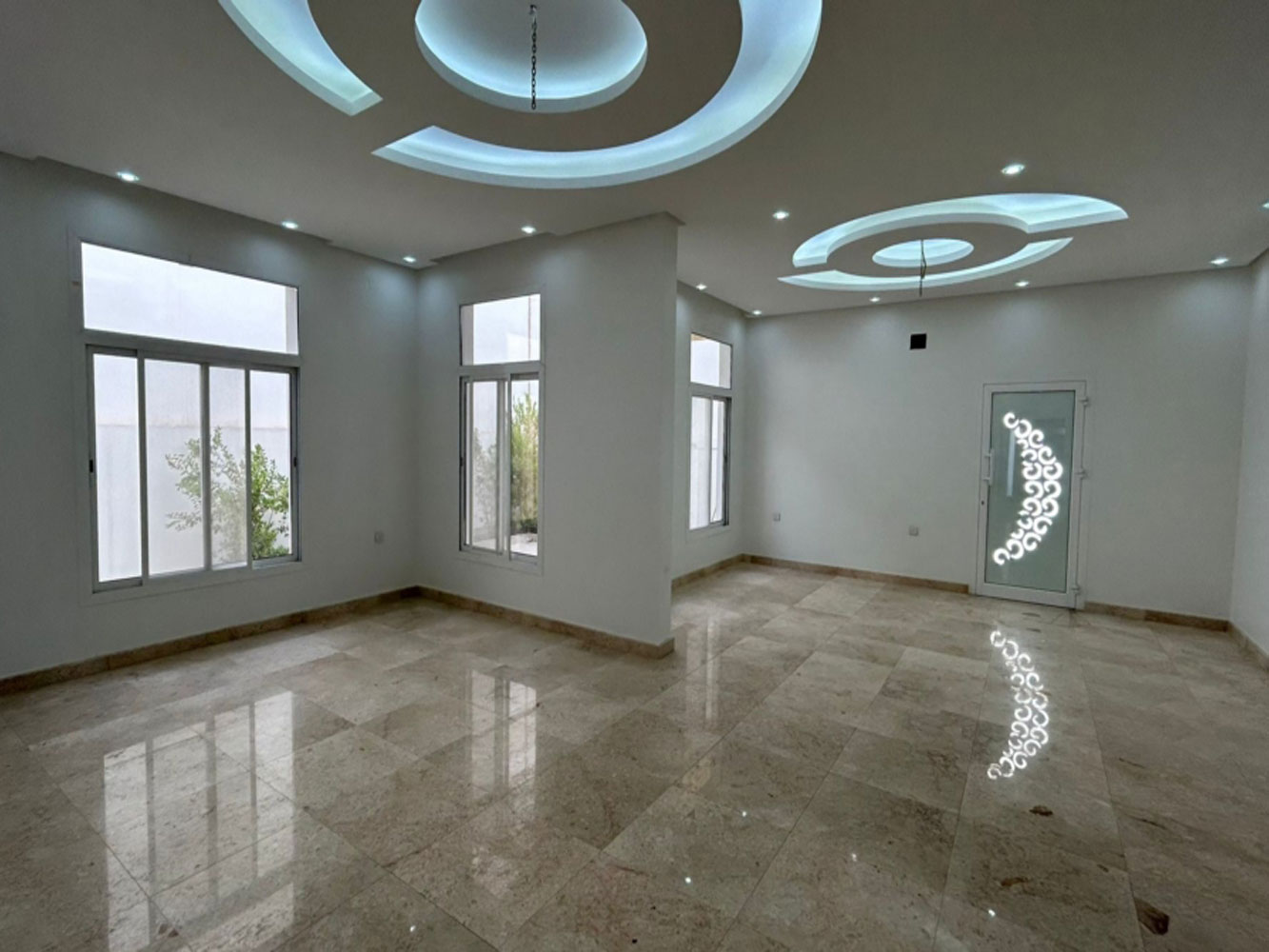 صورة فيلا للبيع في الحد #2903 6
