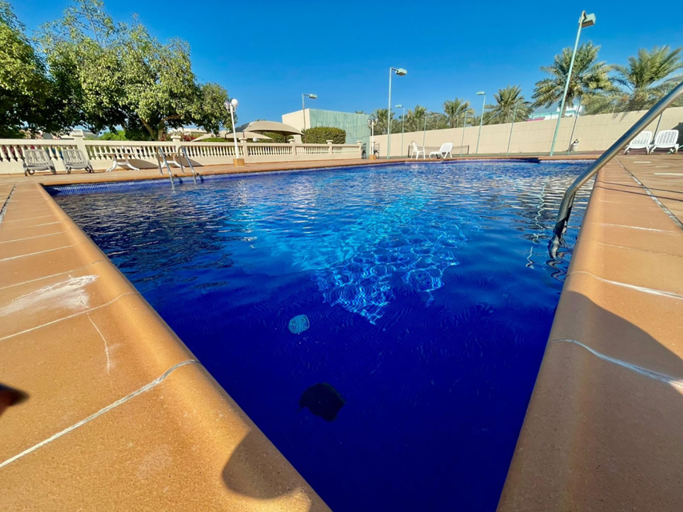 صورة فيلا للإيجار في سار #2954 1