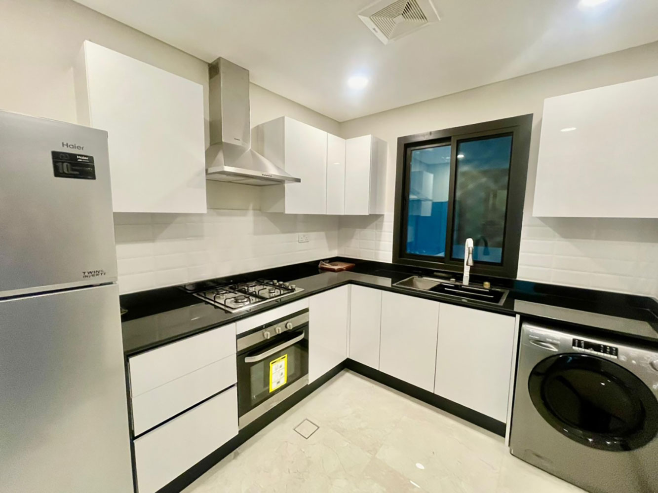 صورة شقة للإيجار في الجنبية #2974 5