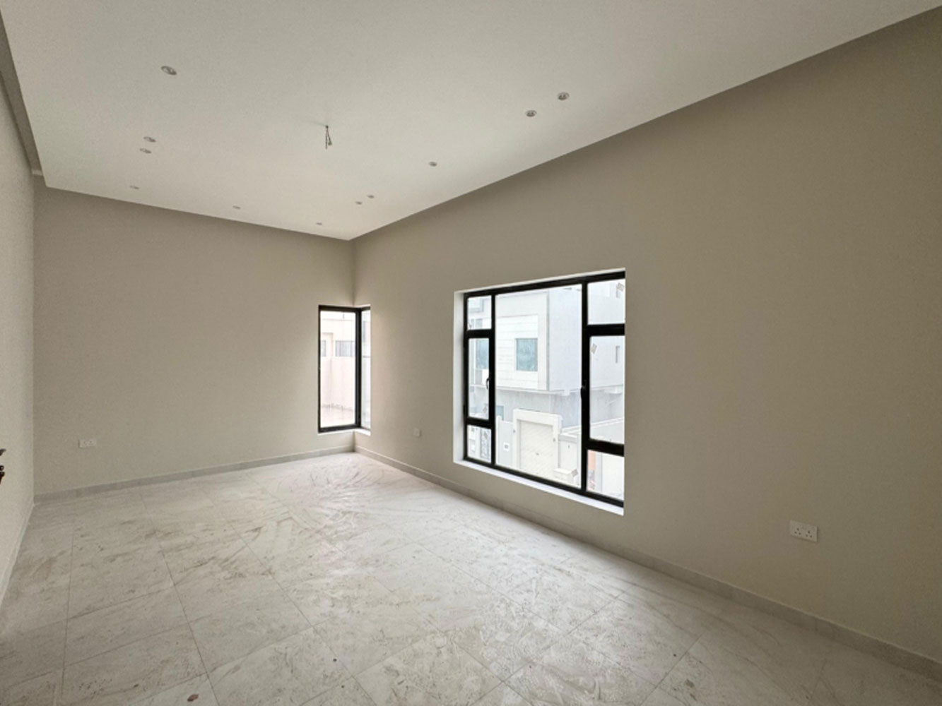 صورة فيلا للبيع في المالكية #3576 2