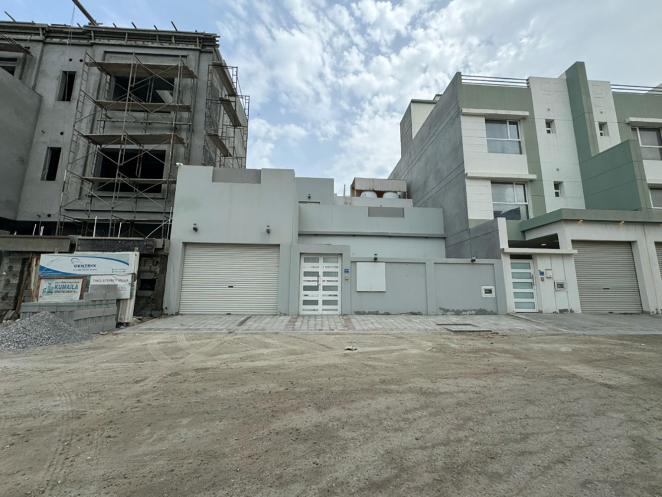 صورة فيلا للبيع في باربار #3896 0