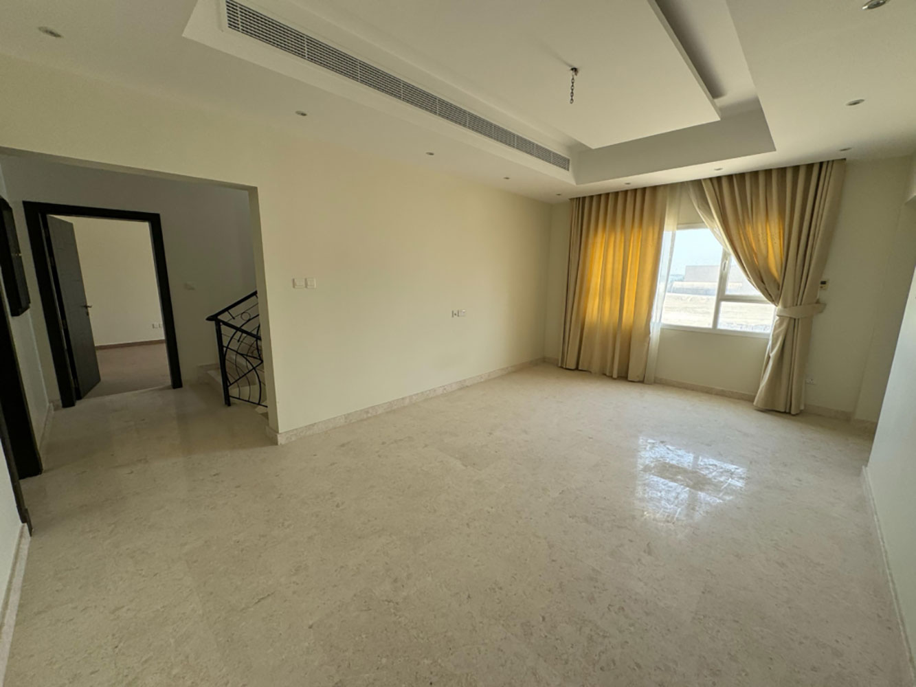 صورة فيلا للإيجار في توبلي #4055 2