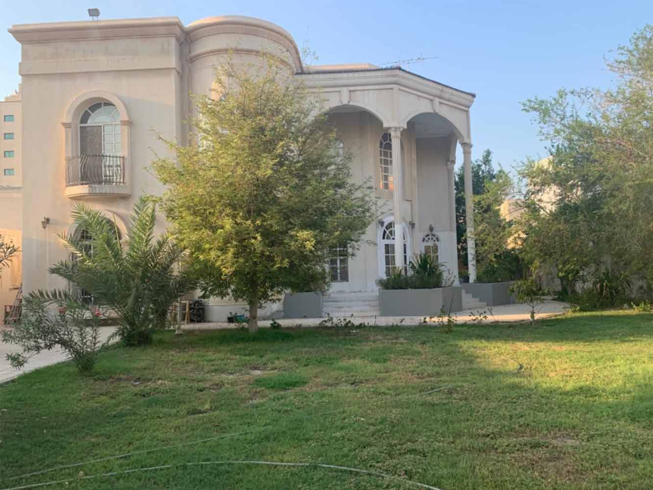 صورة فيلا للبيع في البرهامة #5434 0