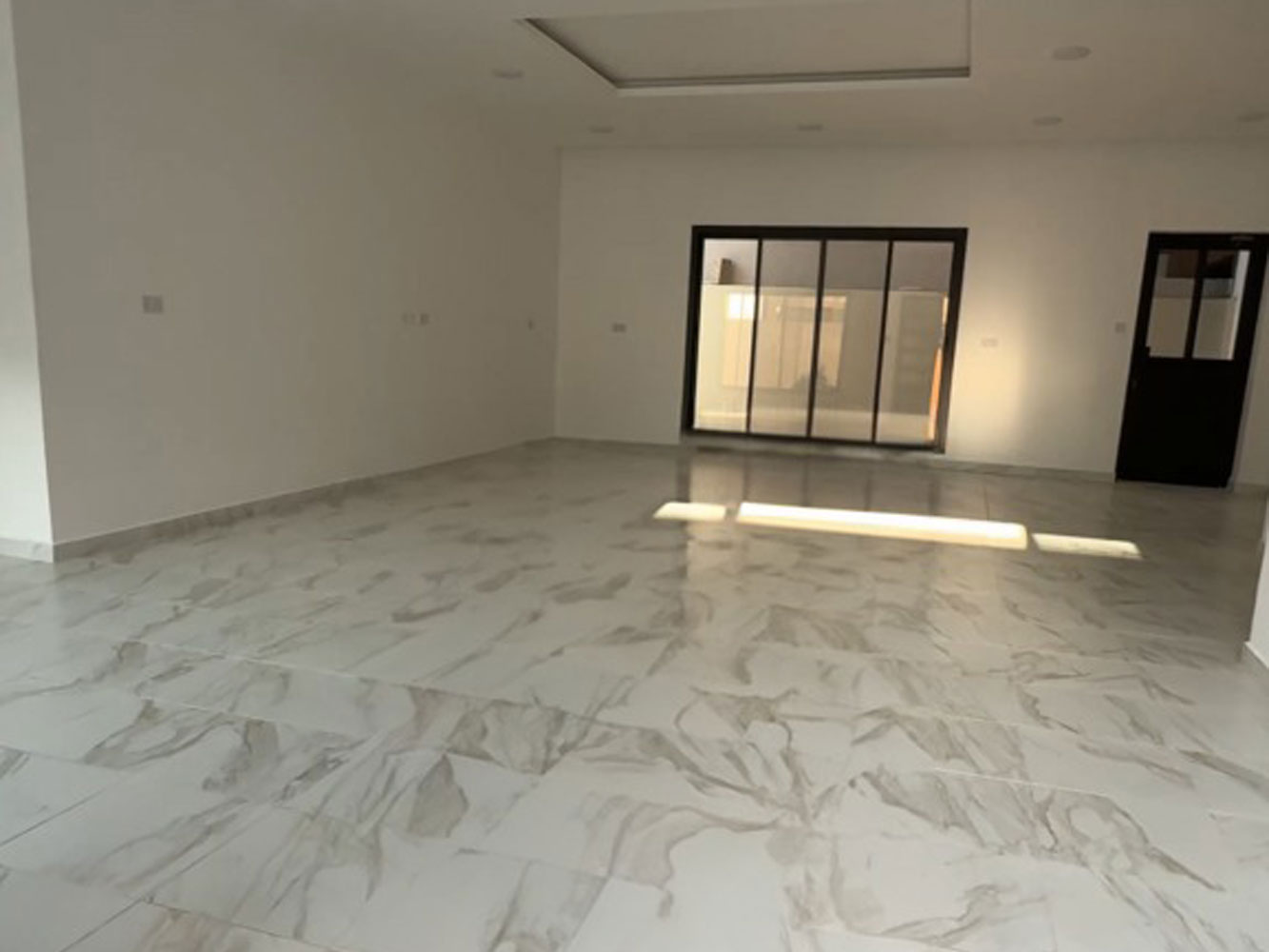 صورة فيلا للبيع في دمستان #5580 3