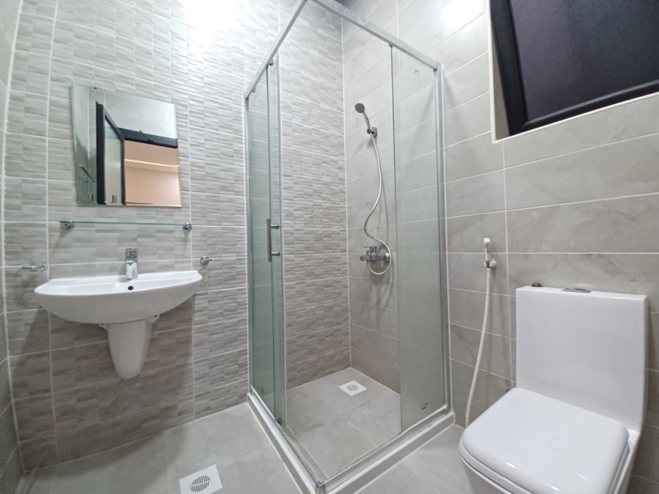 صورة فيلا للإيجار في صدد #5585 2