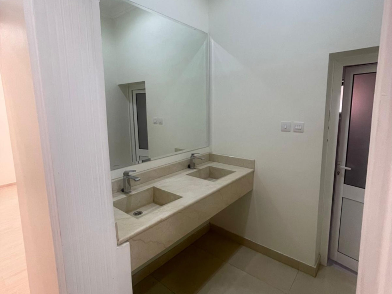 Villa for Sale in East Riffa Image #5725 5
