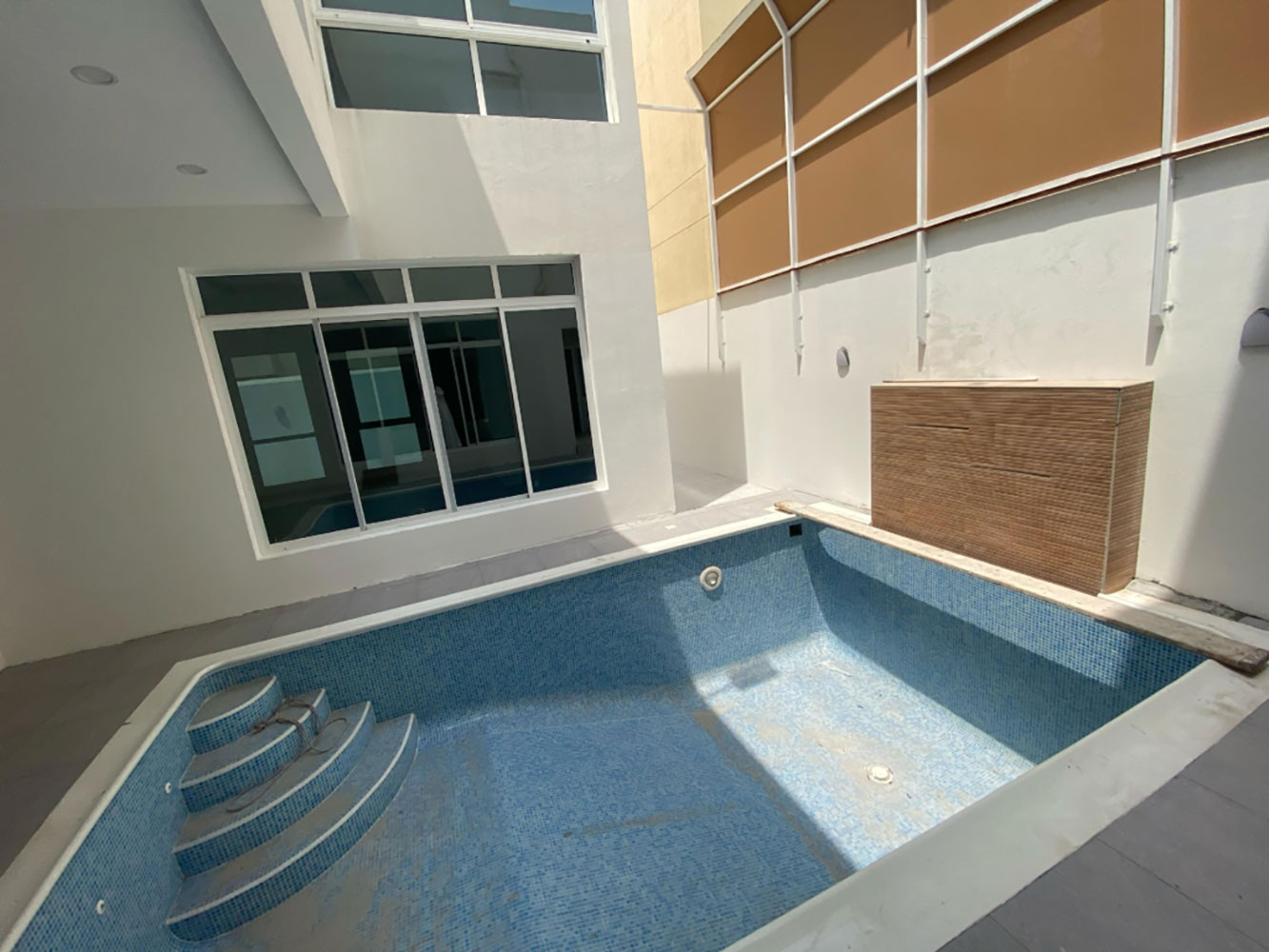 صورة فيلا للبيع في الحد #5734 1