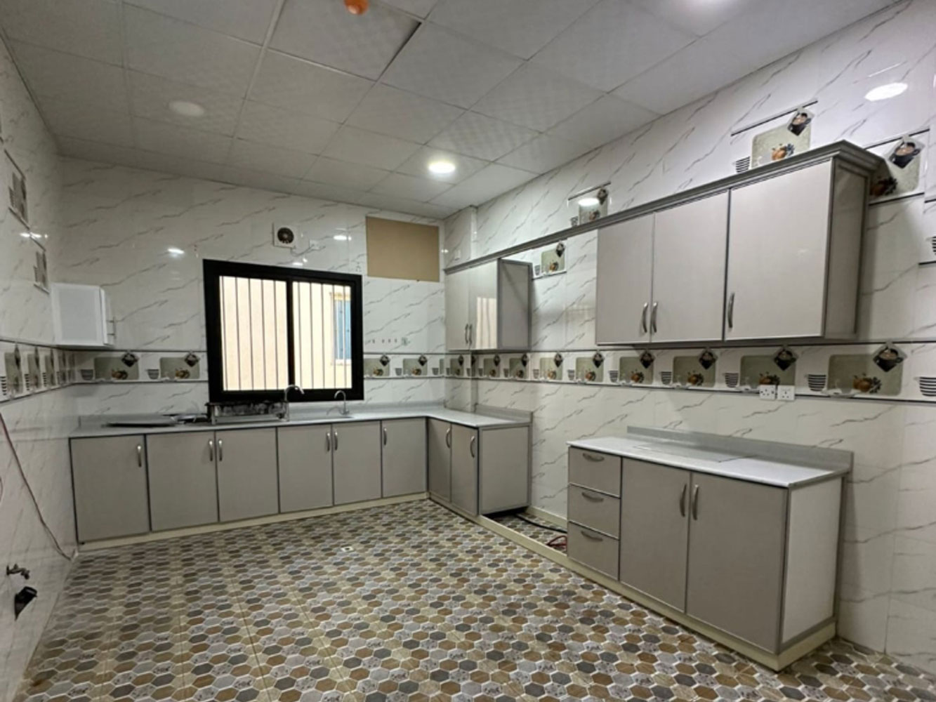 صورة شقة للبيع في اللوزي #5934 2