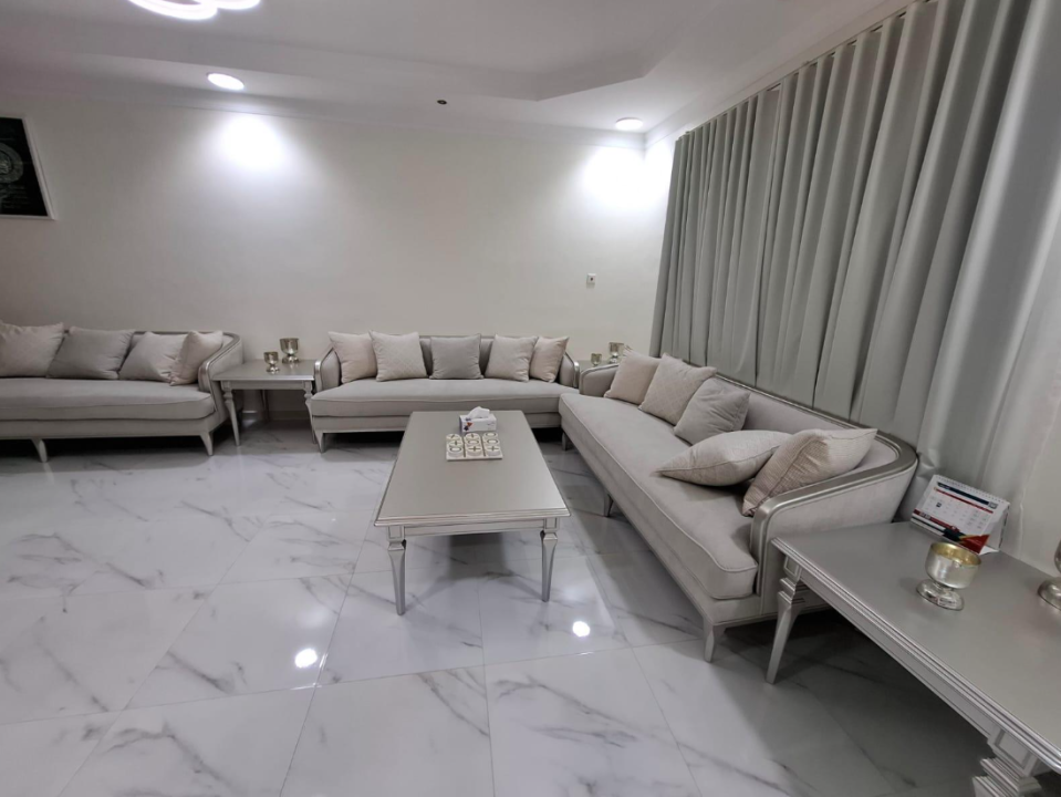 صورة فيلا للبيع في الزنج #7212 3