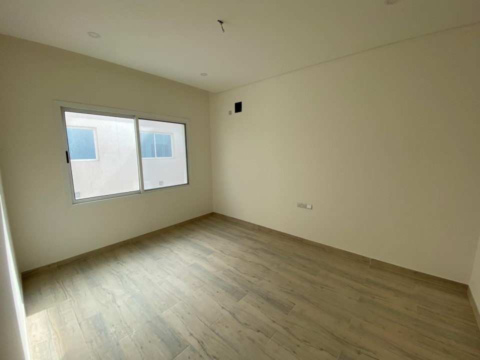 صورة فيلا للبيع في جنوسان #7730 2