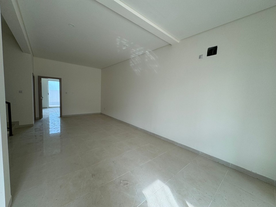 Villa for Sale in Jannusan Image #8130 2