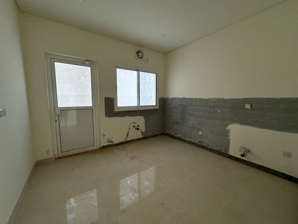 Villa for Sale in Jannusan Image #8130 3