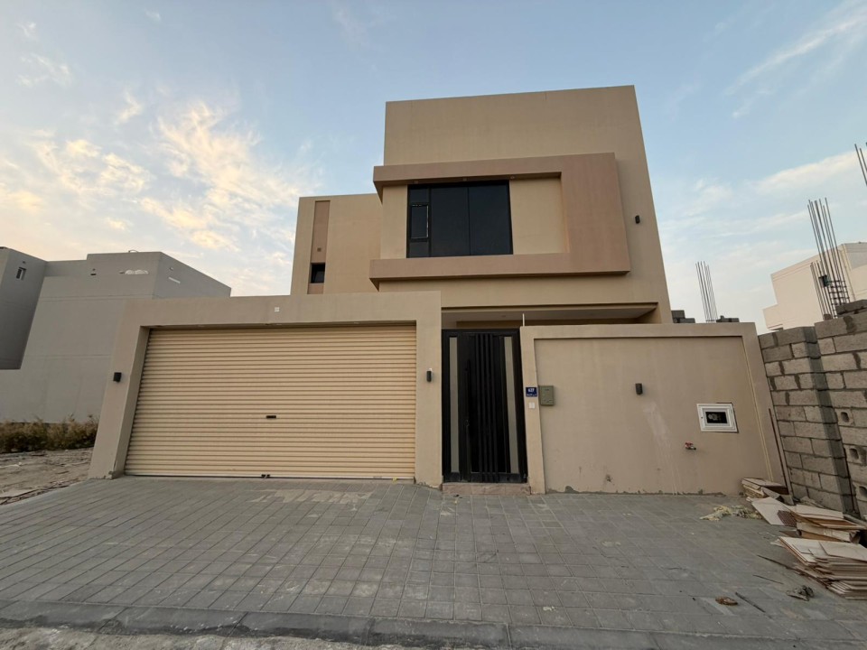 صورة فيلا للبيع في المالكية #8336 0