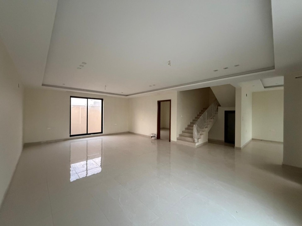 صورة فيلا للبيع في المالكية #8336 1