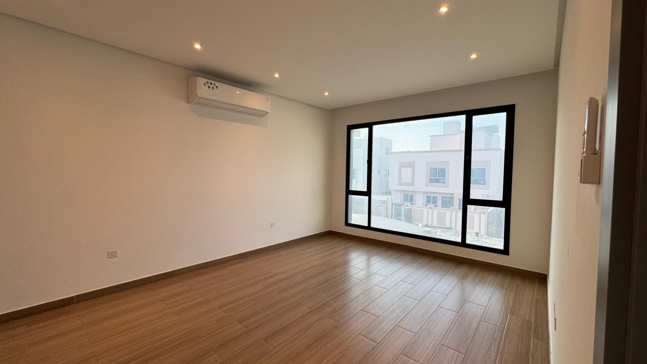 Villa for Sale in Hidd Image #9035 2