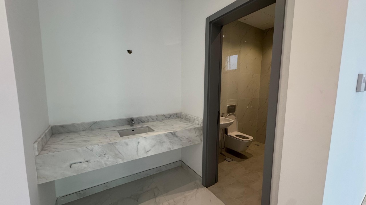 Villa for Sale in Hidd Image #9035 3