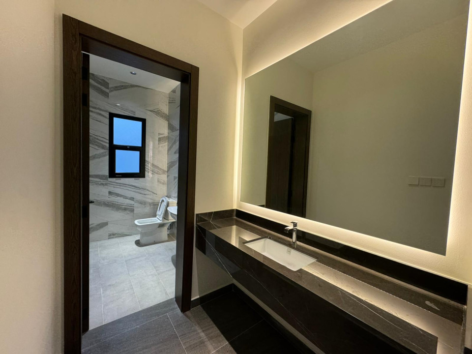 صورة فيلا للبيع في سار #9744 3