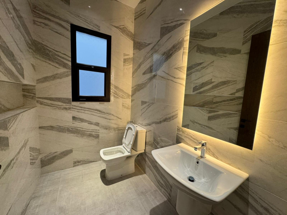 صورة فيلا للبيع في سار #9744 4