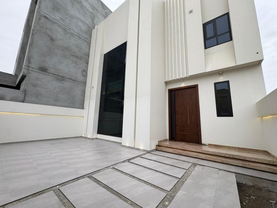 صورة فيلا للبيع في المالكية #9754 0