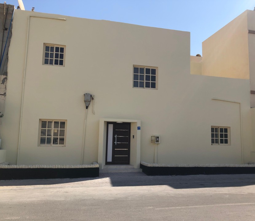 صورة فيلا للبيع في جدحفص #7560 3