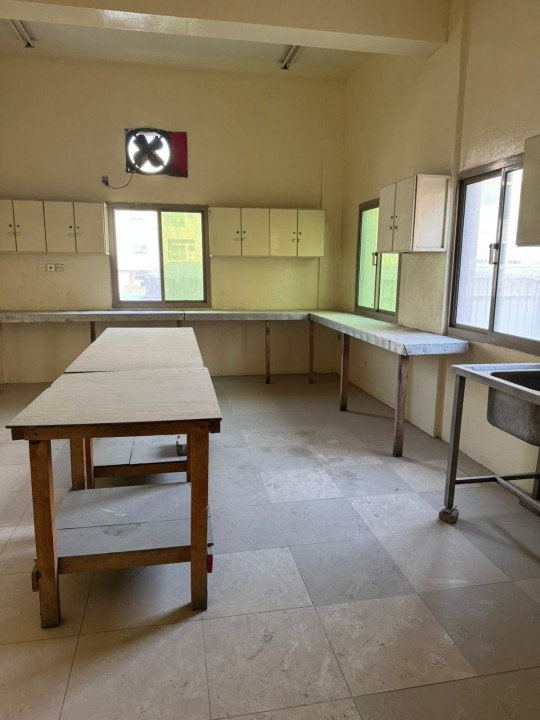 Building for Rent in Sanad Image #8045 6