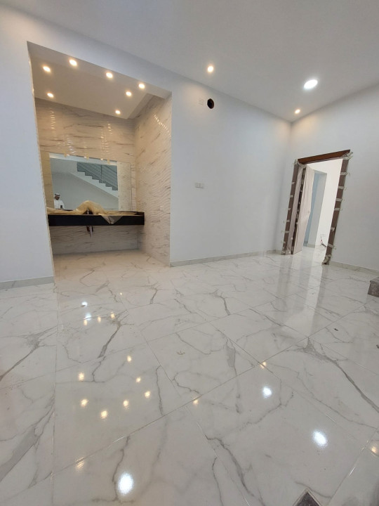 Villa for Sale in Durrat Al Muharraq Image #10467 6