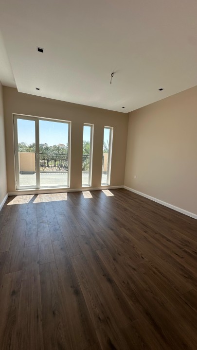 Villa for Sale in Sar Image #7855 1