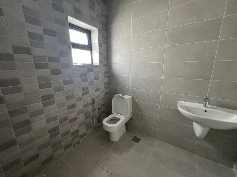 صورة فيلا للبيع في بني جمرة #7988 4