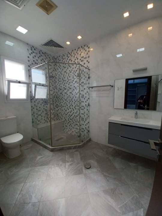 صورة فيلا للبيع في سار #8389 9