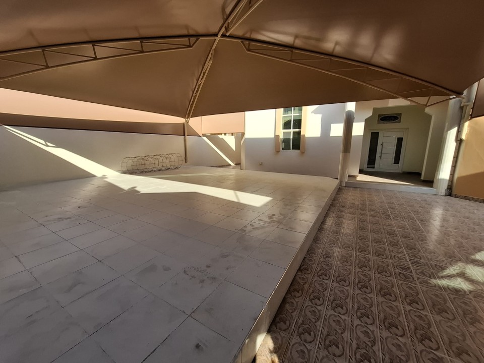 صورة فيلا للإيجار في جبلة حبشي #8543 2