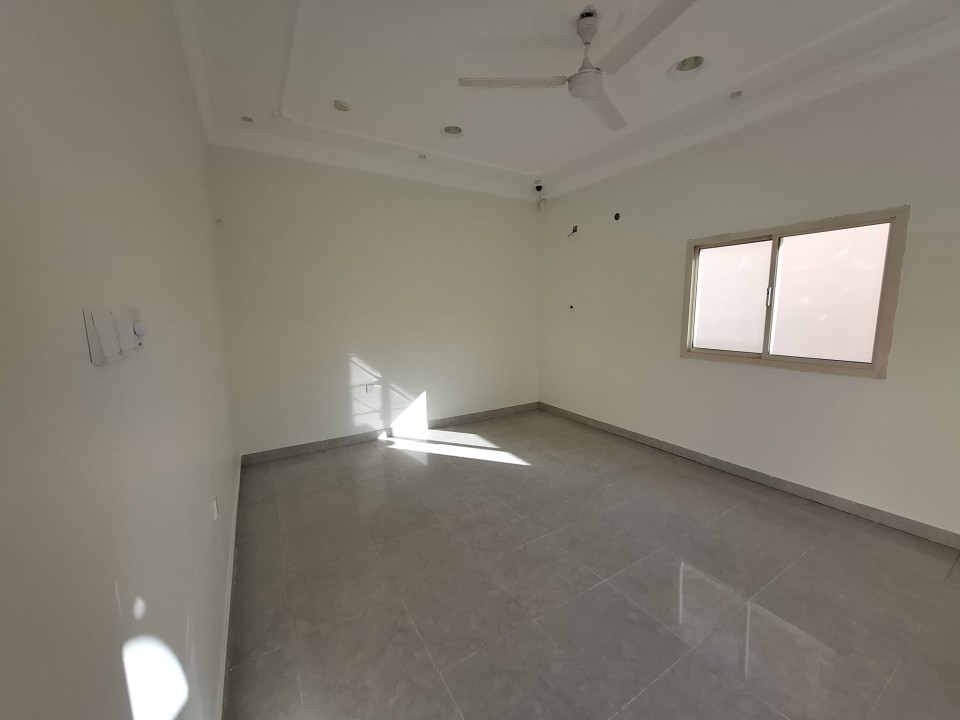 صورة فيلا للإيجار في جبلة حبشي #8543 4