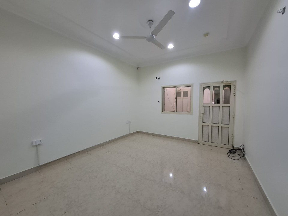 صورة فيلا للإيجار في جبلة حبشي #8543 8