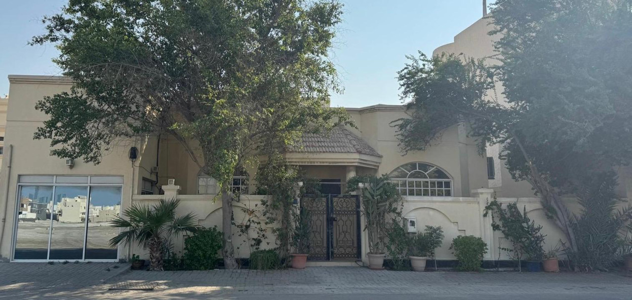 Villa for Sale in Zinj Image #10246 0