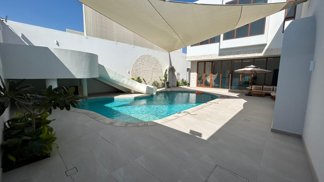 صورة فيلا للبيع في الجنبية #9284 2