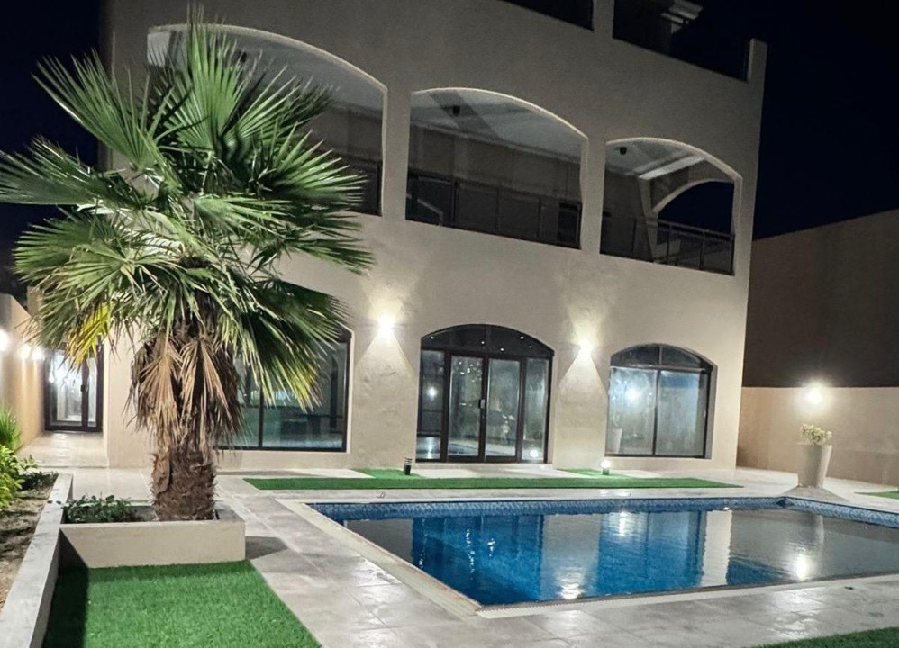Villa for Sale in Amwaj Island Image #9435 1