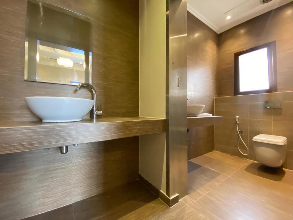 Villa for Sale in Amwaj Island Image #9435 3