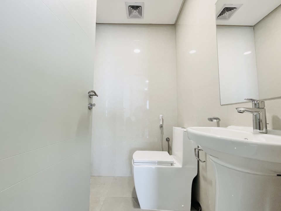 صورة شقة للإيجار في الجنبية #9561 3