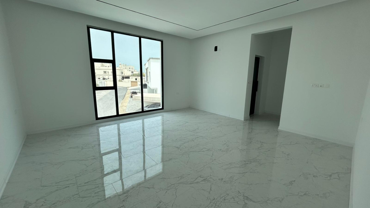 صورة فيلا للبيع في مقابة #9881 5