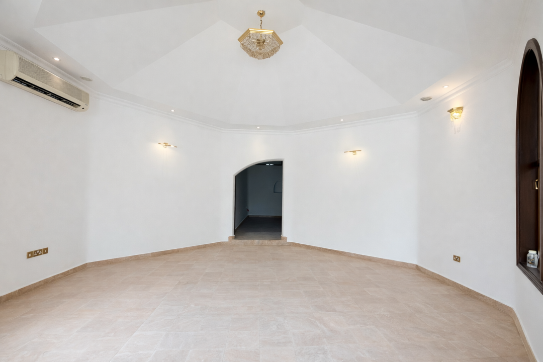 صورة فيلا للإيجار في البديع #9970 2