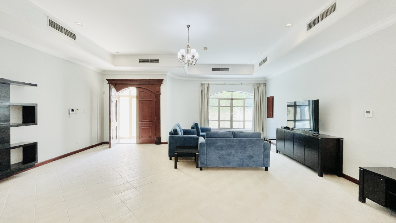 صورة فيلا للإيجار في الجفير #9973 1