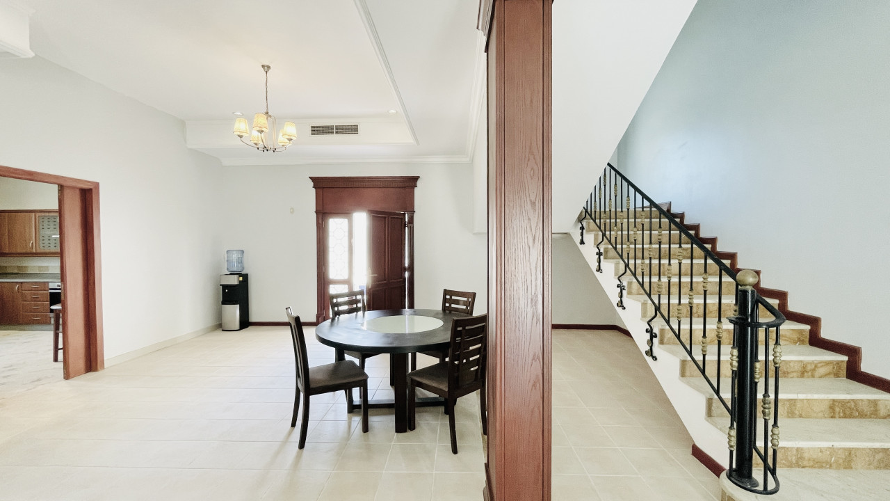 صورة فيلا للإيجار في الجفير #9973 2